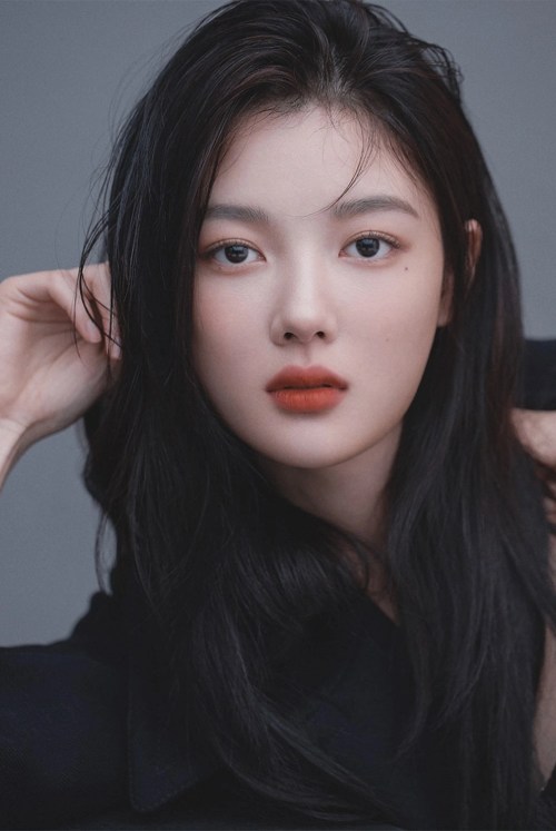 بیوگرافی Kim Yoo-jung